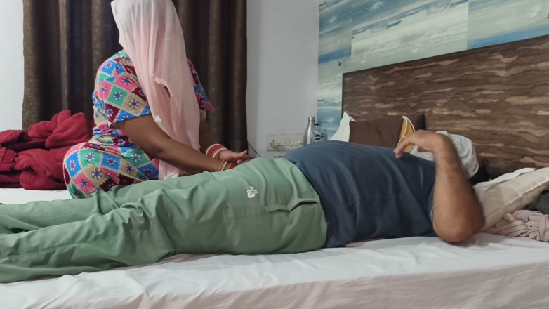 BadMash_Bhabhi: 公公和儿媳