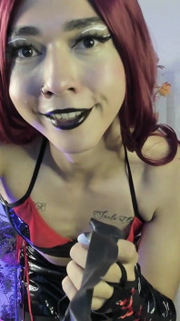 Pov dom tgirl sử dụng bạn như một nô lệ phục tùng trong khi hút thuốc