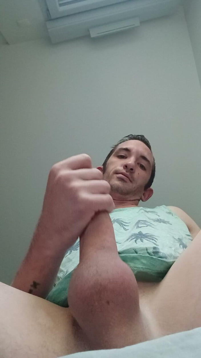 Alexis bondoux: Xxl Penis of a Young Guy with His Big Cumshot