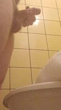 Stříkání na záchodový polštář