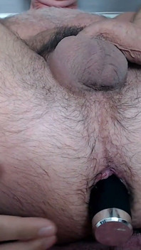 Muls 8 ejaculări și 3 orgasme anale intense cu vibrator industrial