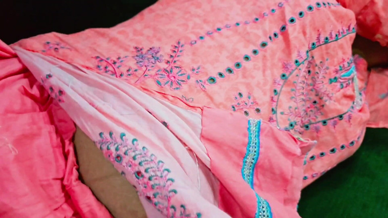 Faryal: Romanticismo in treno incontro casuale splendida ragazza in treno