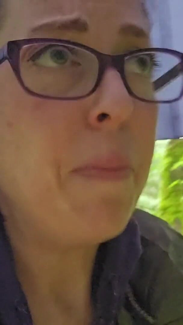 Nerdy_faery: Kencing pokok dengan peranti kencing wanita