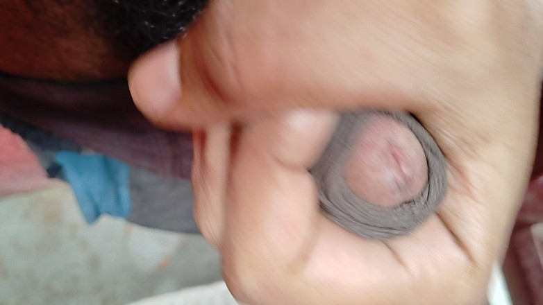 SmartGyro2: Singal hombre en video de masturbación