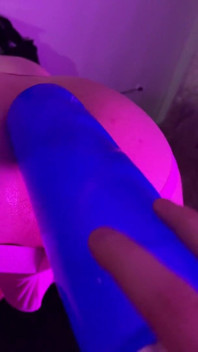 Compilation di una bottiglia nel culo del ragazzo in perizoma