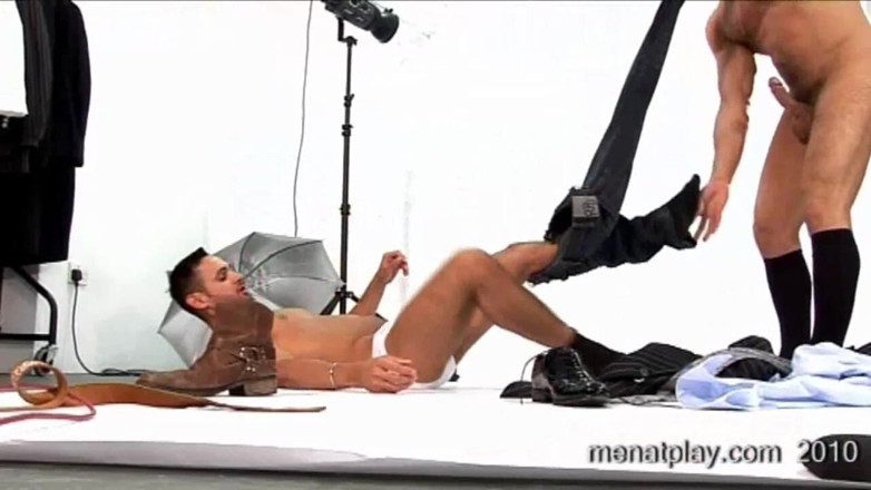 MenAtPlay: X-digambar