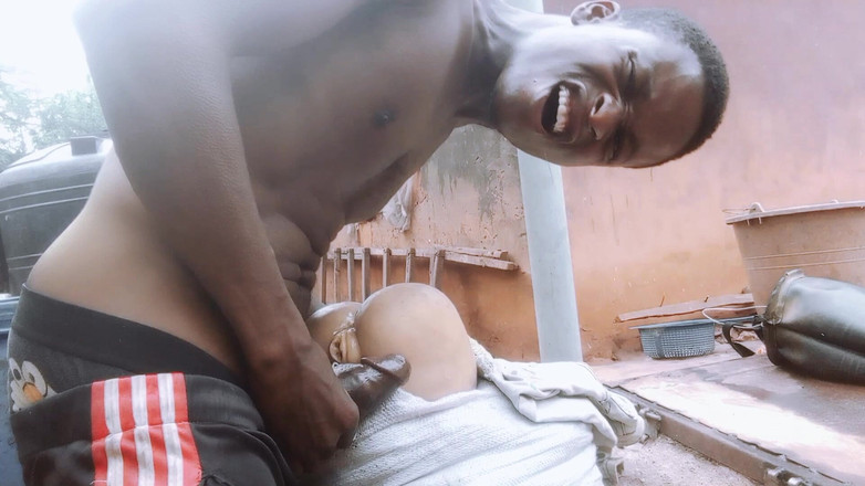 Bangcum8: 本物のアナルとマンコのない戦争セックス