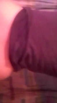 Video bokep pertama gadis remaja yang hampir cukup umur, ngusap memek dan dientot habis-habisan sampai toket kecilnya dicrot sperma hangat