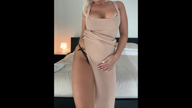 Chokobanana: Cikgu persendirian mengusik dan mengongkek dildo