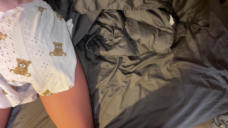 Gigi oficial: Вітчим замовив sexdoll зі 100% копією мого обличчя. Тепер ми в одній нижній білизні.