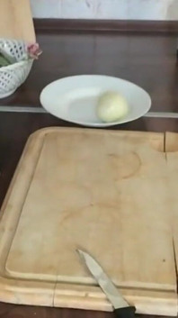 Cozinhando nua