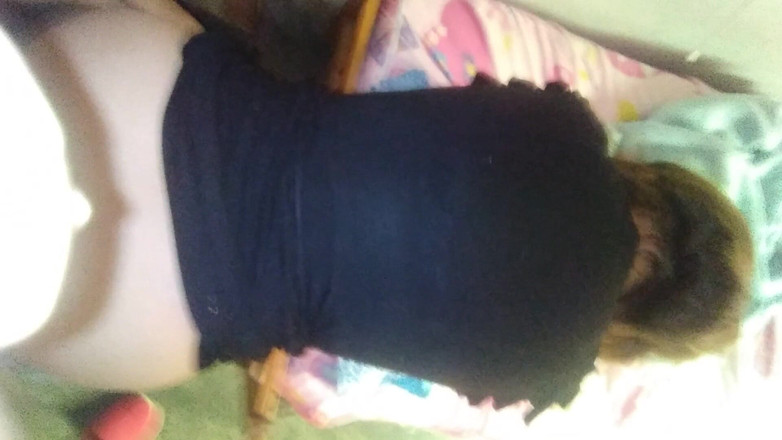 Fitcure1: गुप्त रूप से मेरे कमरे में चुदाई