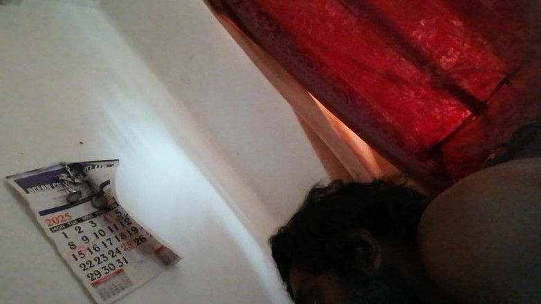 Tina Baby: Tanteku lagi asik godain toketnya yang aduhai