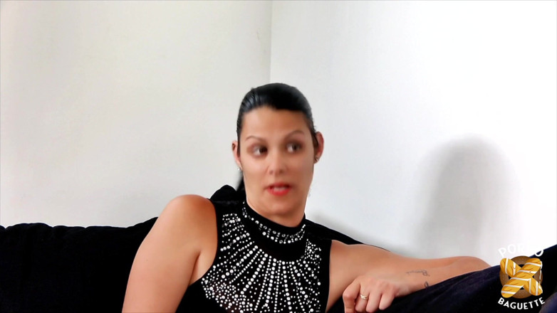 Porno Baguette: Dahlia, Beautiful Woman, Wants to Get Fucked by Two Cocks