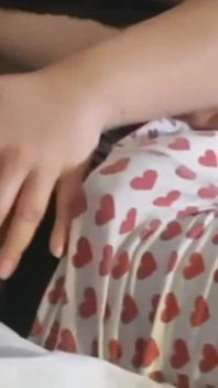WildEnglishBBW lecca succhiando i capezzoli bbc Nata4sex e stuzzica il suo cazzo