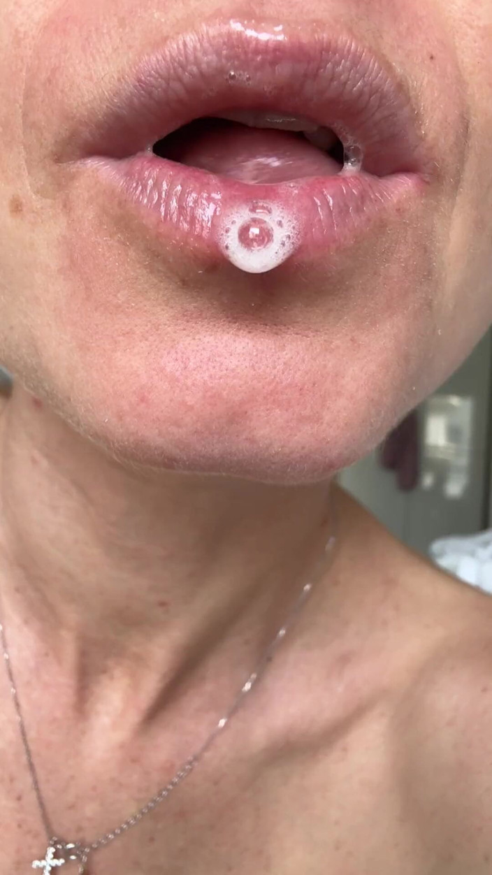 Gina Gerson: Solo Saliva Fetish