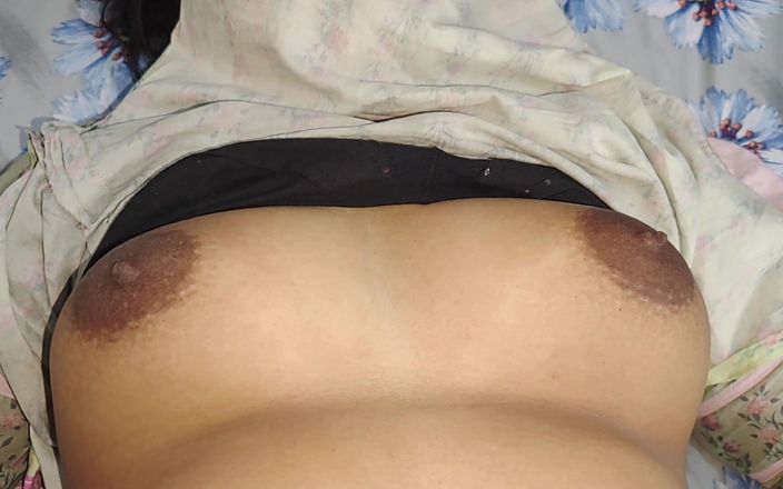 Faryal: La chatte de ma belle-sœur desi se fait éjaculer dessus - audio...