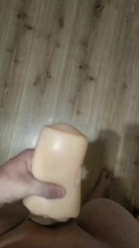 Ten wspaniały masturbator sprawił, że skończyłem