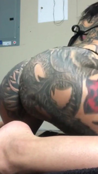 Twerking My Tatooed Ass