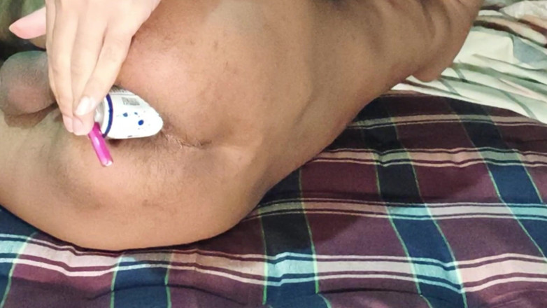 Ahpanal: Ev yapımı dildo ile eşcinsel büyük göt deliği