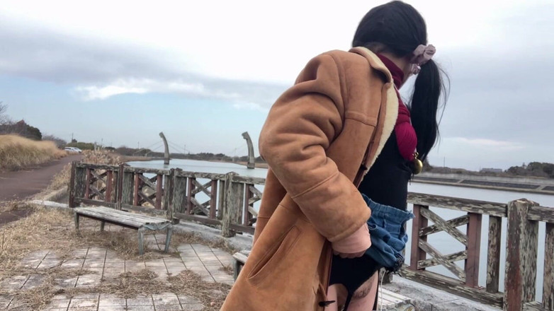 megu2002: Latihan kendiri No. 81 Berjalan Di Tepi Sungai Dengan Pepek dan...