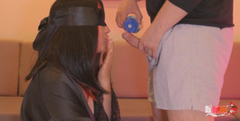 OlxRedFox: Il patrigno pervertito inganna la figliastra con una caramellina - il...