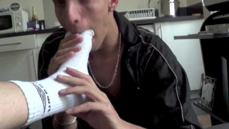 Sneaker Sex Kinky: Scally lad used by Arab with sneaker domination