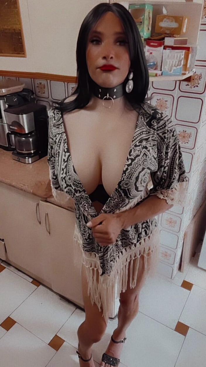 Sissy Slut Brianna: Bạn đang nhìn nhận điều này như thể đó là câu trả lời....