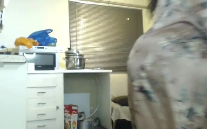 Legendary Booty Overdose: Fat Ass Ebony Bouncing Big Boobs and Masturbating
