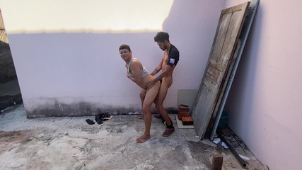 Leandro e Asafe: 我吃了一个未知责任的屁股，发现我在街上撸管