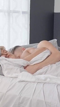 Twink Pop - Devy, Felix Fox - Experiența iubitului