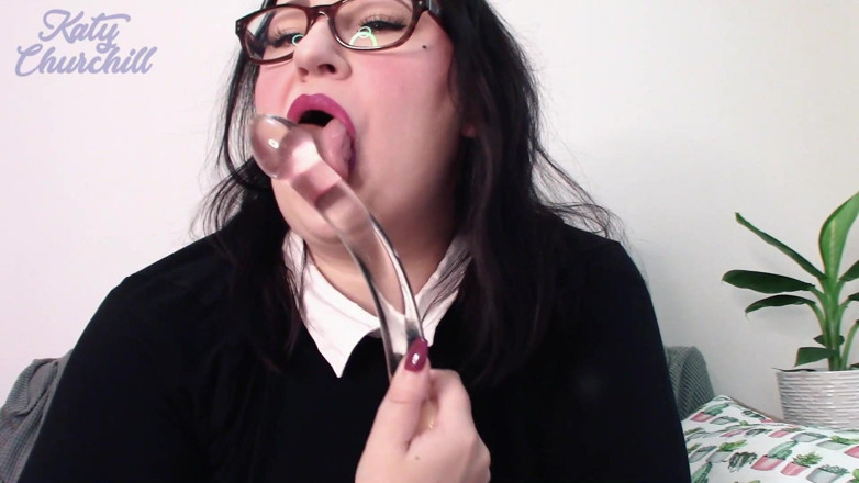 Katy Churchill: Behaarte bBW sahnige muschi mit dildo ficken