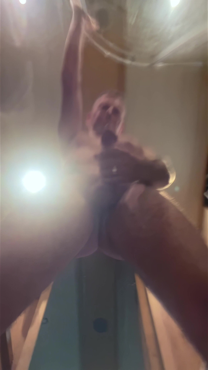 NakedFoxx: Vedere la persoana 1 cu armăsar heterosexual proaspăt de la duș...