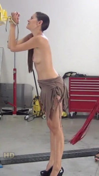 Charlie bare sebat belakang