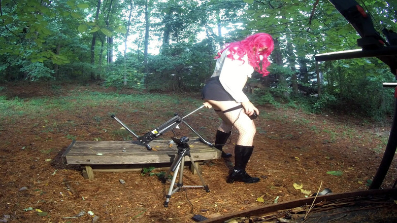 Jon Screcrow: Pieprzona maszyna grabieży crossdresser tyłek