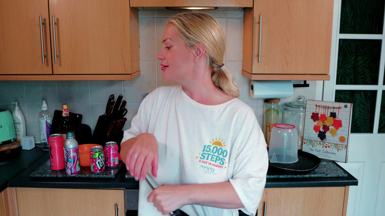 JessieHH: Jouons - ça va tenir ? SFW gratuit