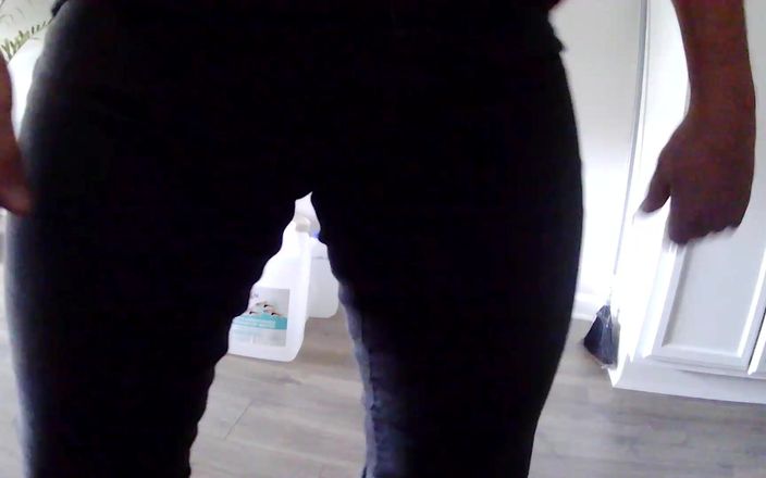 Dick Pants: Černé kalhoty, pravá noha