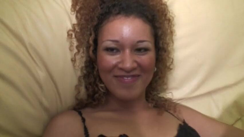 La France a Poil: Alicia non riesce più a trattenerlo! Damgli un cazzo veloce!