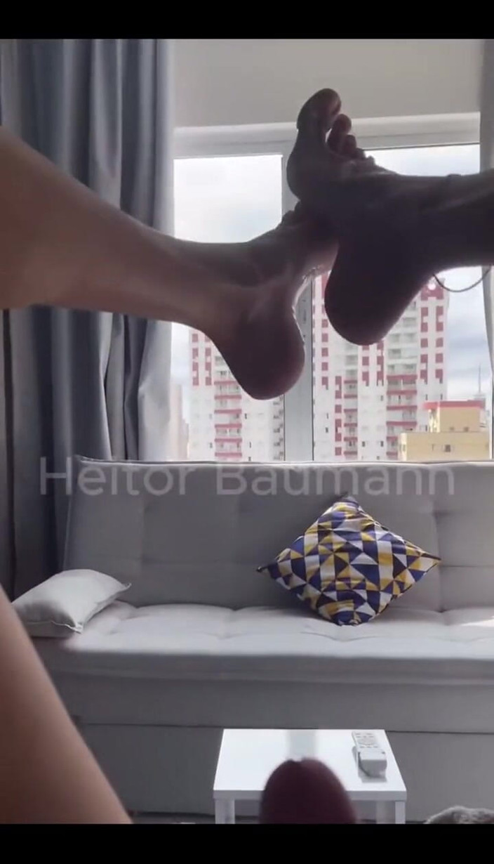 Heitor Bauman OFC: Фетиш, камшот на ноги