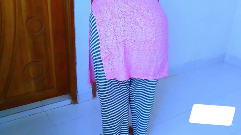 Aria Mia: Hete grote borsten bbw collage meisje wordt ruw geneukt door...