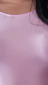 Sin Bra, Te Gustan Mis Pezones Y Mis Tetas Duras Y Firmes