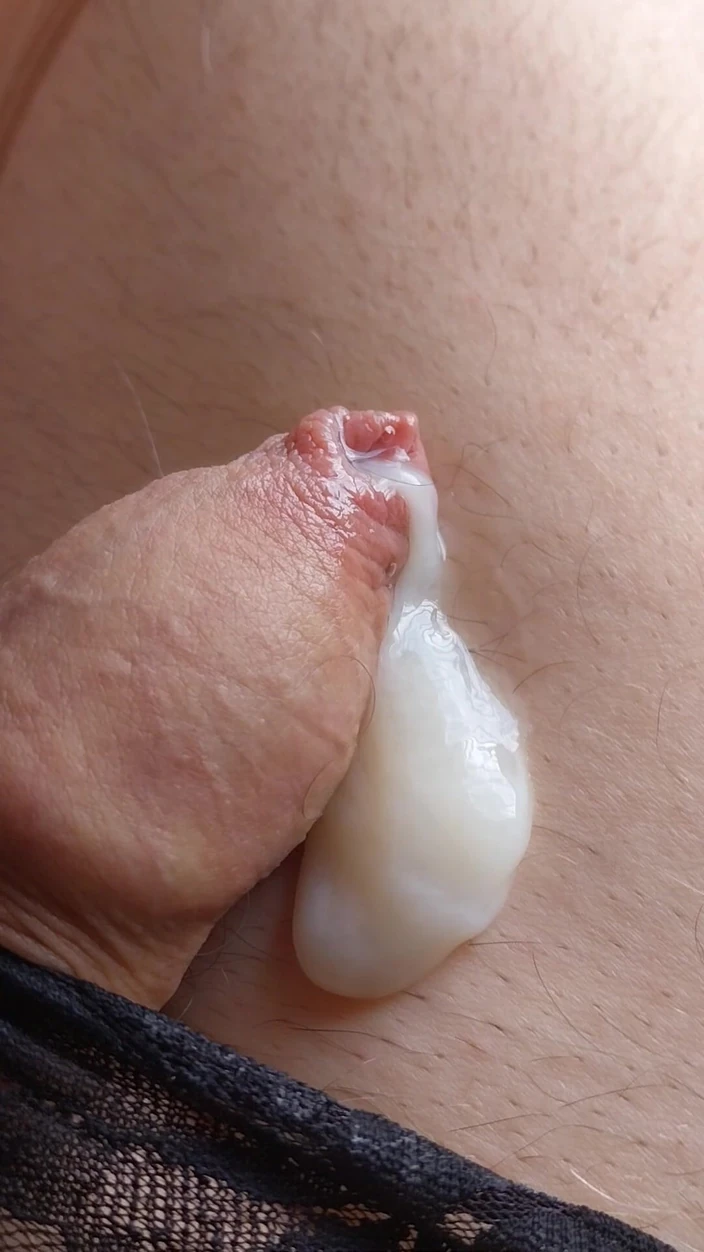 Cindy Belfast: Великолепный почти без рук молочный сиссигазм