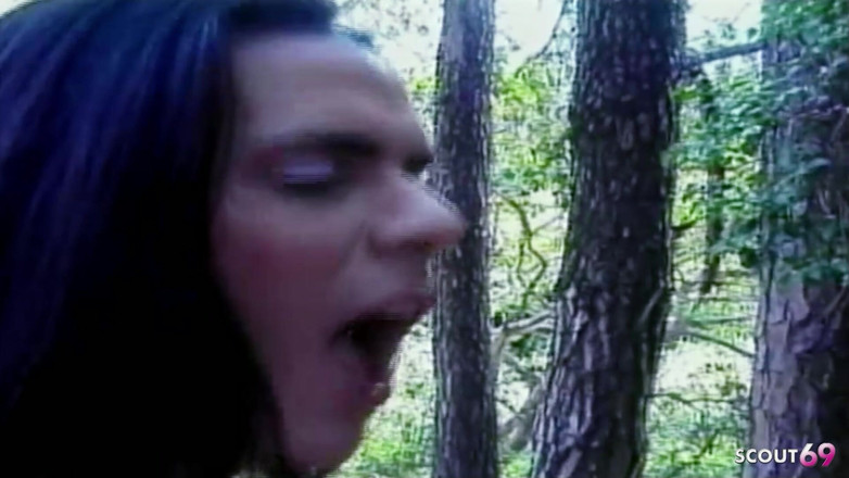 Shemale TS Collection: Travesti yeni erkek arkadaşını ilk kez açık havada anal sikiyor