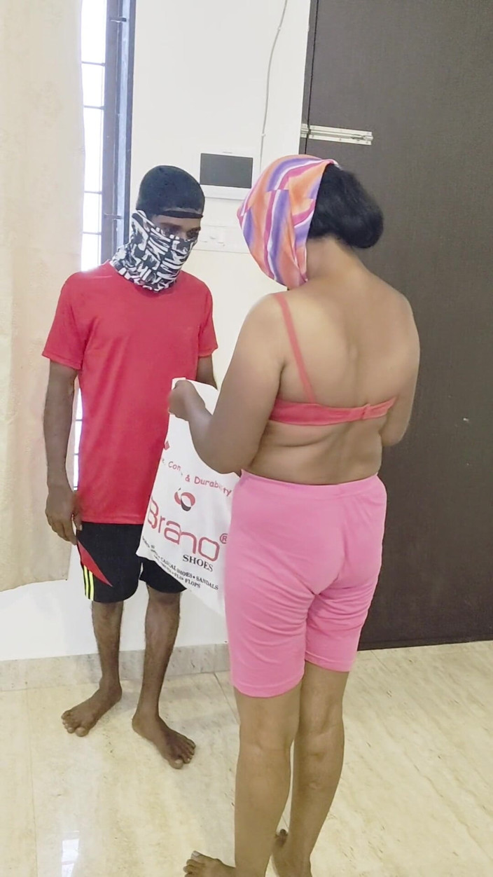 Thesana: Tailor Assistant Boy Trickily Measures and Fucks the Lonely Wife
