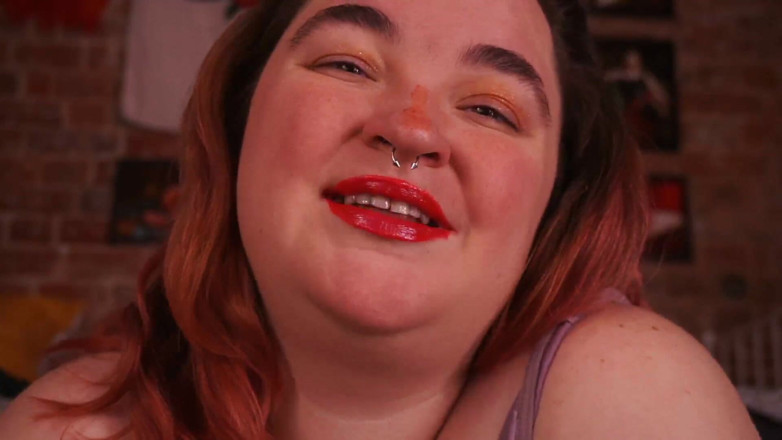 AssGives: Red Lips