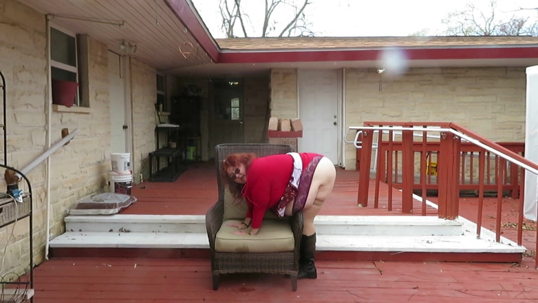 BBW nurse Vicki adventures with friends: Oh fun on my patio in my new boots doing...