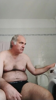 Es ist Zeit, deinen Schwanz zu wichsen!