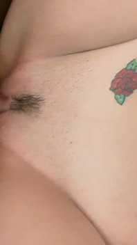 Brunetka Candy MILF hladová po tvrdém ptákovi má žhavý sex