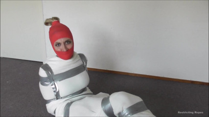 Restricting Ropes: 完全包裹在磁带里