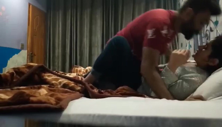 Dasi couple: Allein zu hause rufen sie freund an, komm, fick mich